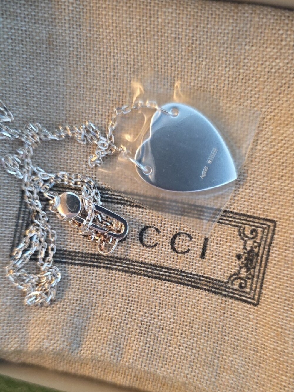Gucci Silver Heart Pendant Necklace - Picture 2 of 3